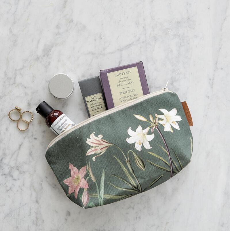 Cosmetic bag - Amaryllis (with base)