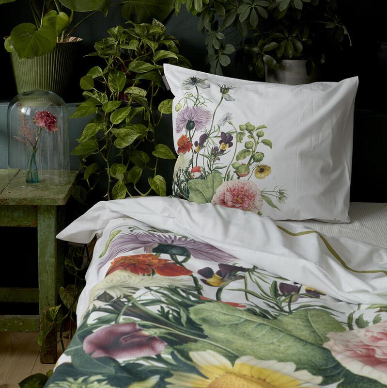 Floral bedding set