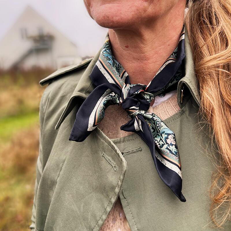 SILK SCARF - Morris Bird - 50 cm